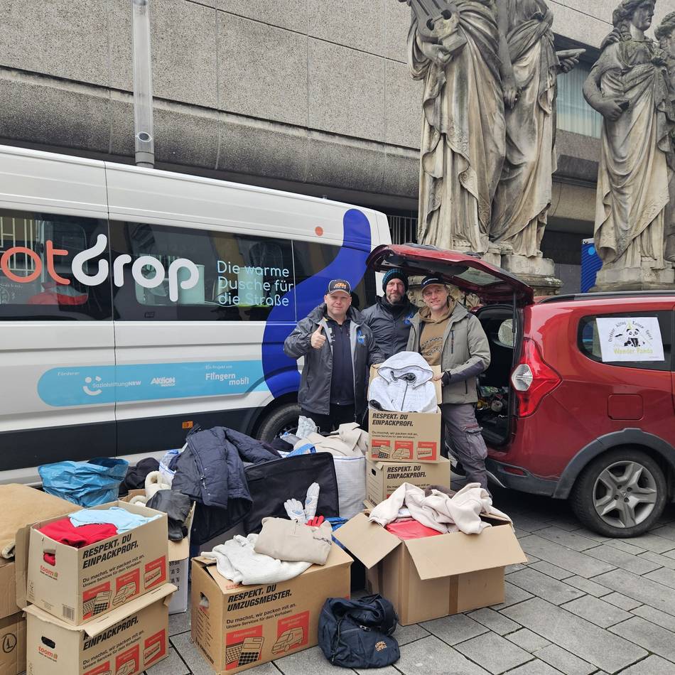 Engagement in Meerbusch: Outdoor-Laden spendet warme Kleidung für Obdachlose