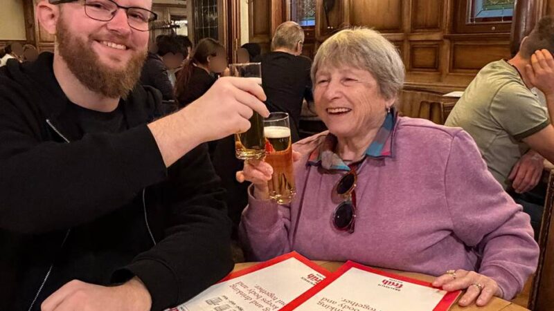 Leverkusener ist Stammzellenspender: Aus den USA ins Kölner Brauhaus – auf ein Kölsch mit dem Lebensretter