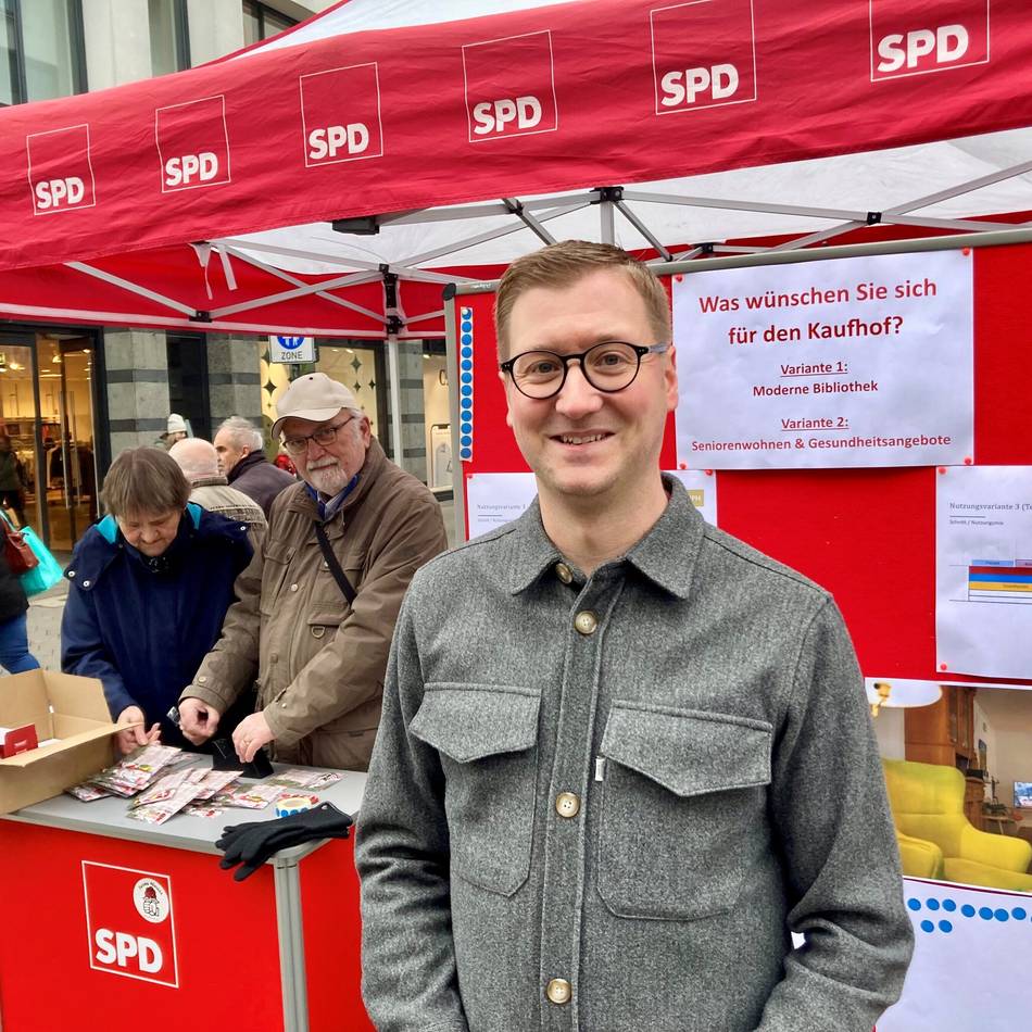 Sascha Karbowiak, Fraktionsvorsitzender der SPD Neuss: Karbowiak kritisiert Stadtwerke für NEmo-Zahlen