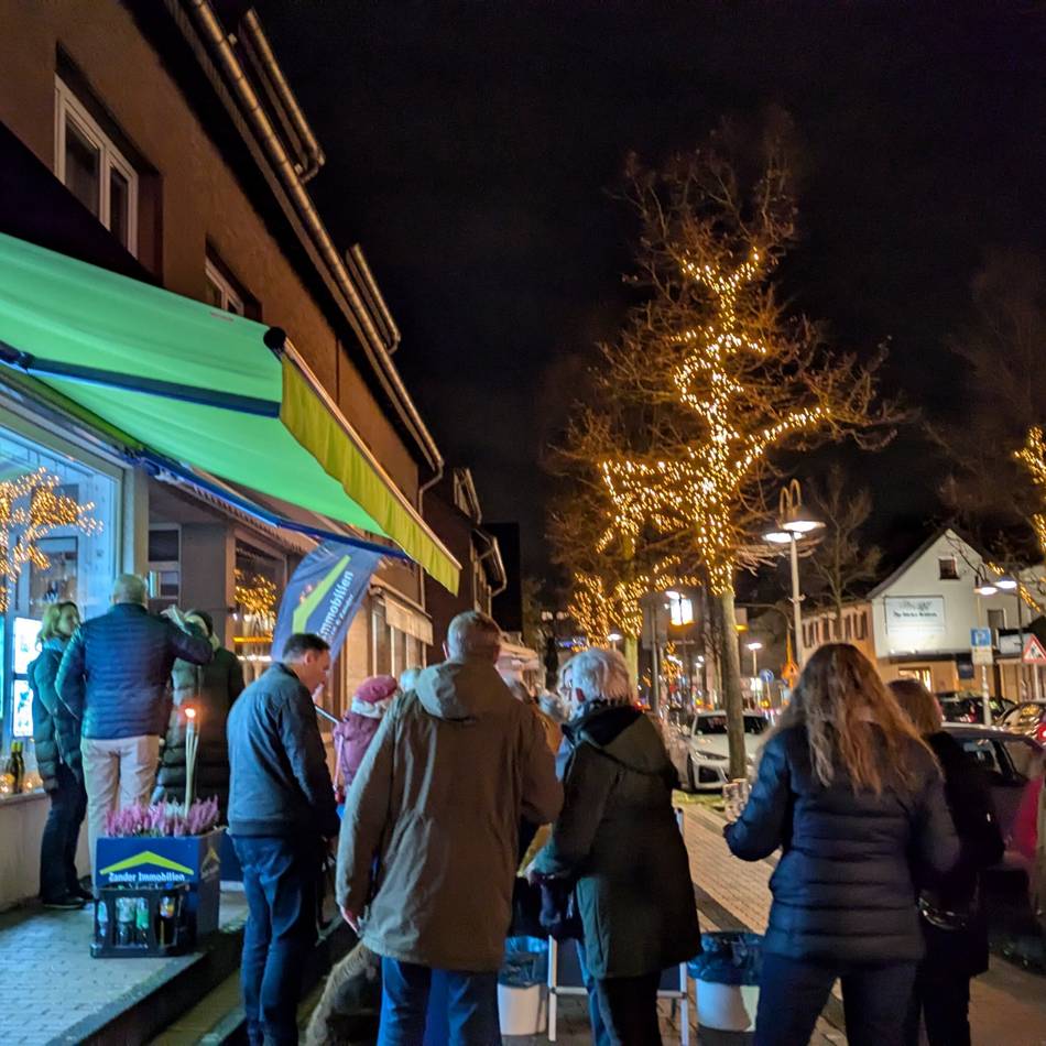Aktion der Werbegemeinschaft: Lintorfer Lichter leuchten für den guten Zweck