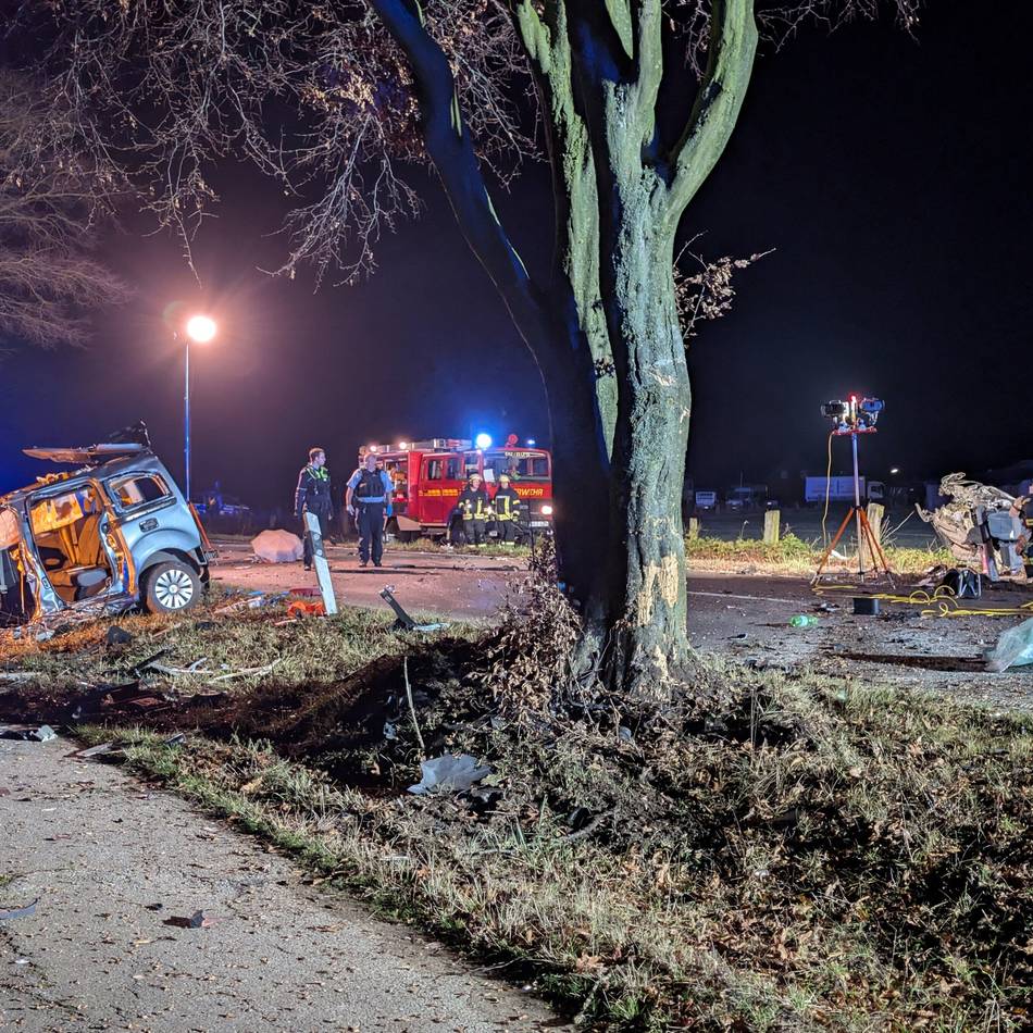 Tödlicher Verkehrsunfall in Erkelenz-Houverath: Fahrer stirbt nach Unfall auf der L 227