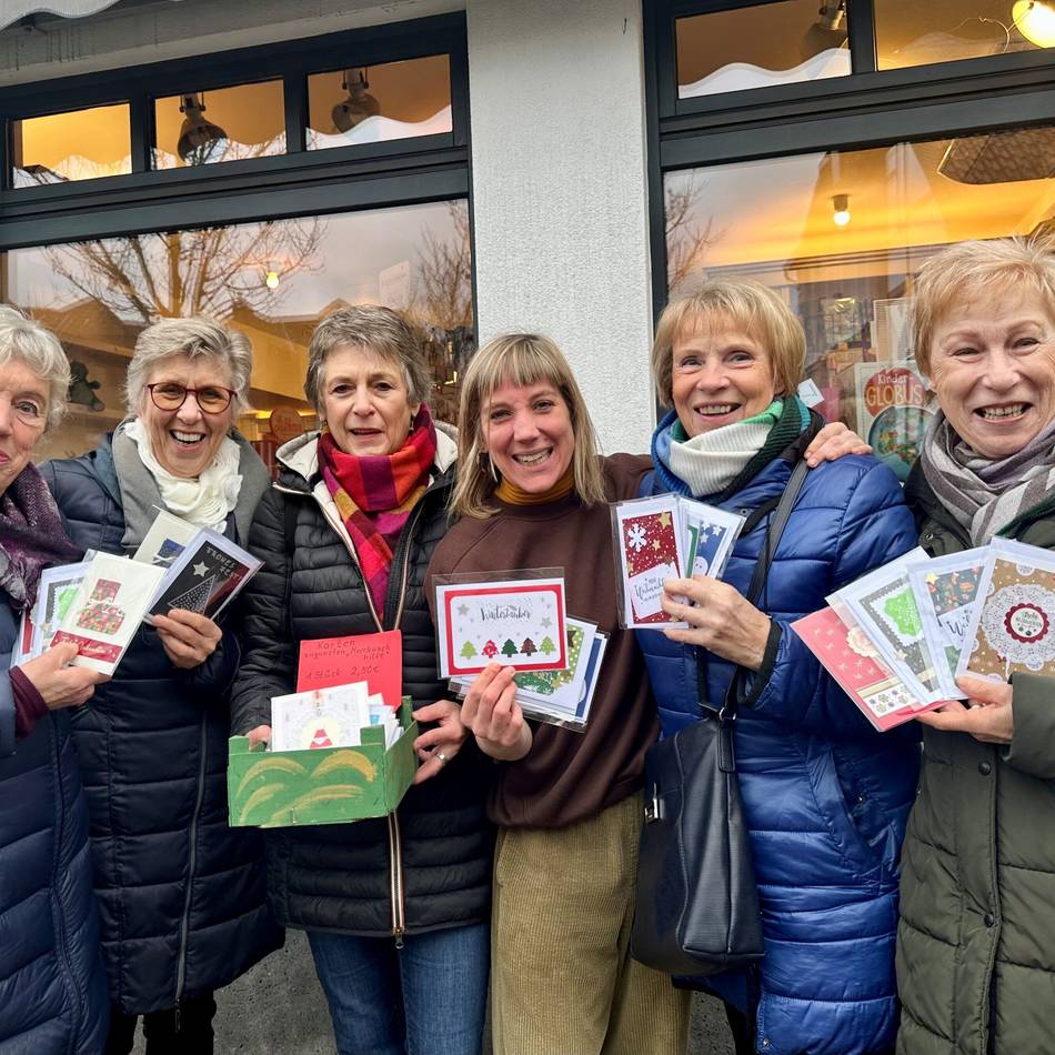 Engagement in Meerbusch: Kauf von Weihnachtskarten geht als Spende an „Meerbusch hilft“