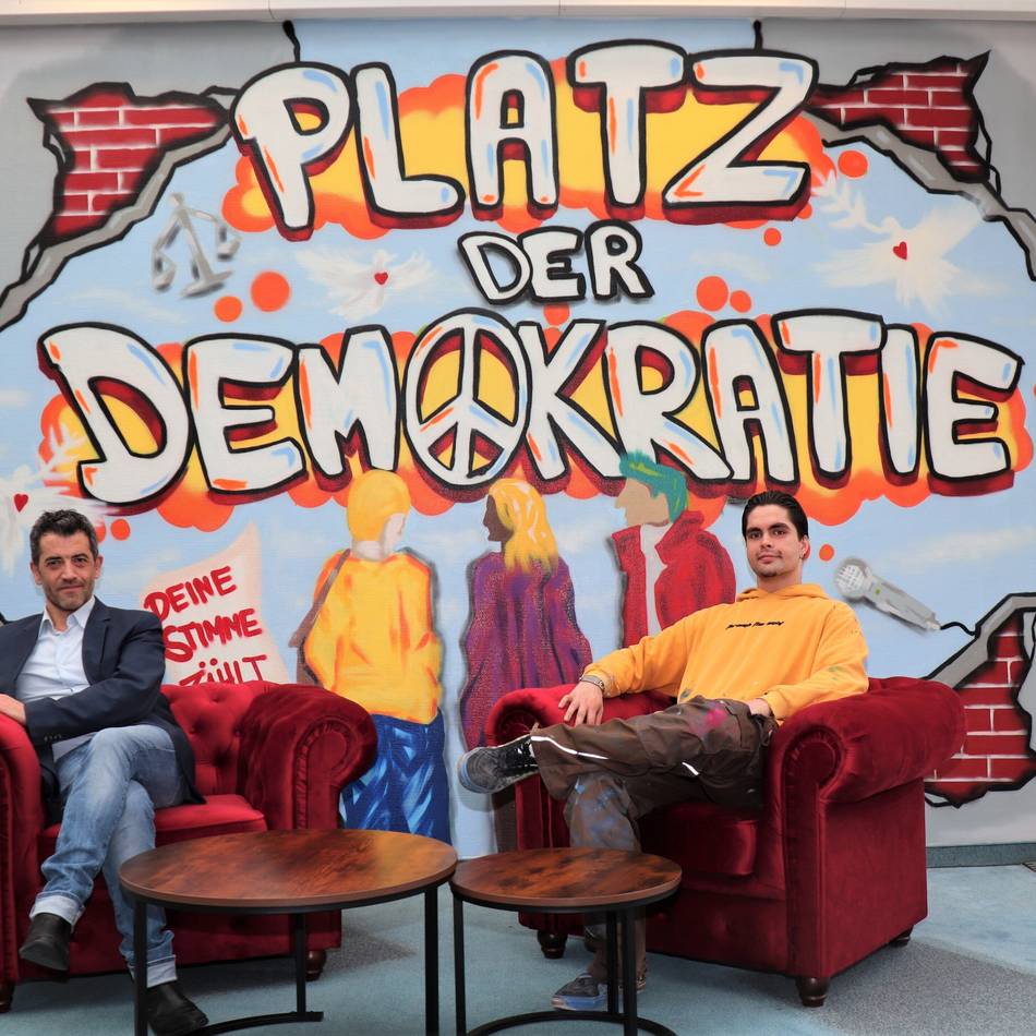 Besondere Aktion: „Platz der Demokratie“ im Medienzentrum entstanden