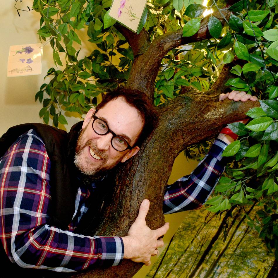 Neusser Experte ruft zu mehr Nähe auf: „Einsamkeit ist das Phänomen unserer Zeit“