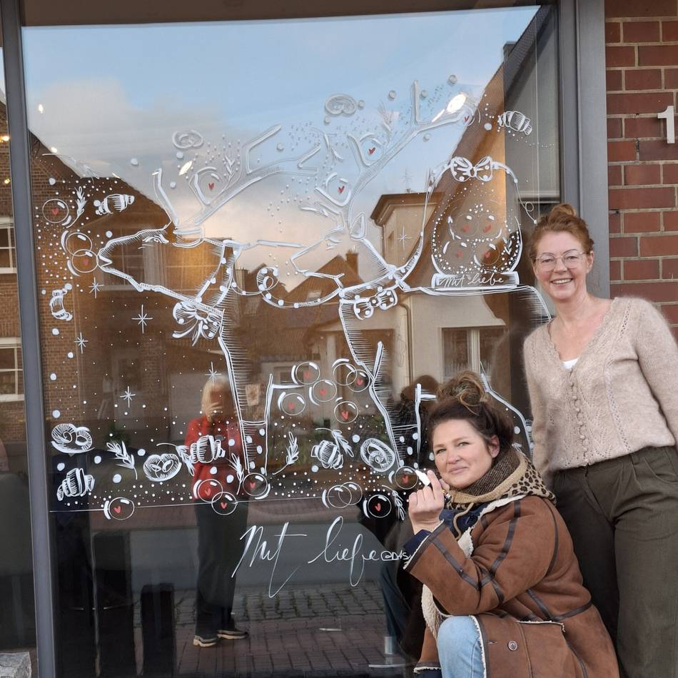 Kunstaktion in Sonsbeck: Schaufenster werden zu Wunderfenstern