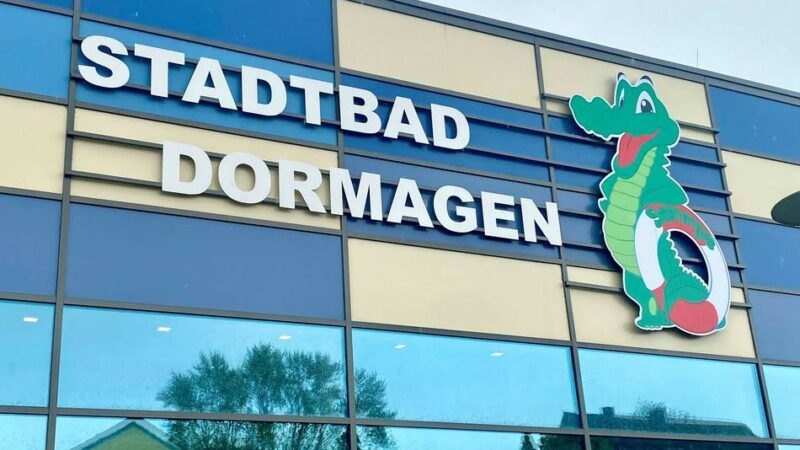 Bürgerservice in Dormagen:  Einschränkungen bei Behörden und Bädern