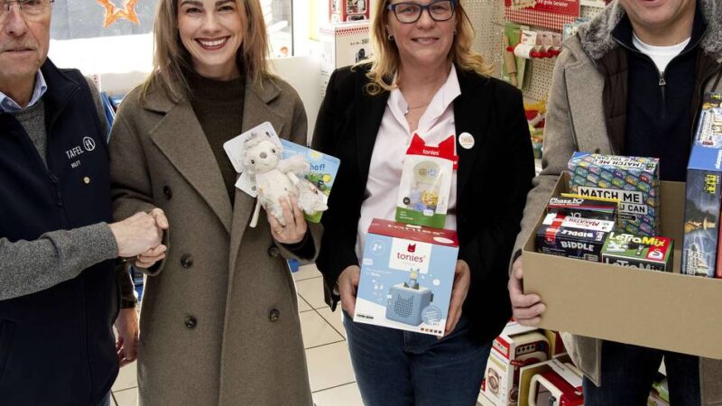 Rheinberger Unternehmen spendet: 5000 Euro von Aumund Fördertechnik für die Tafel