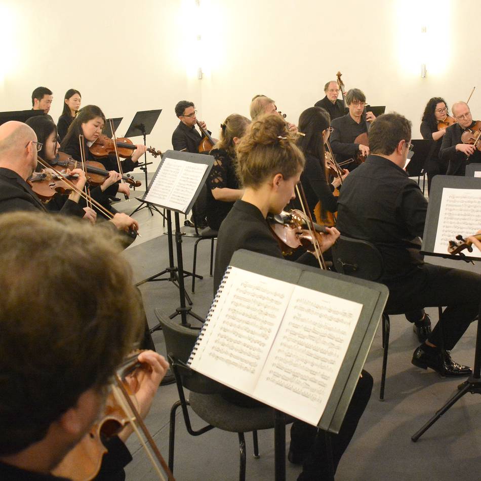 Zeughaus in Neuss: Ein grandioses Weihnachtskonzert mit Svetlin Roussev