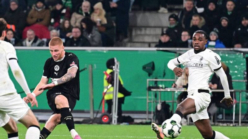 Fehler vor dem 1:2: Herrmann zahlt „Lehrgeld“ bei zweitem Profieinsatz für Borussia