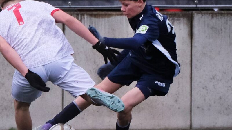 Niederlage gegen den Spitzenreiter: RWE ist zu stark – U15 von 04/19 rutscht ans Tabellenende