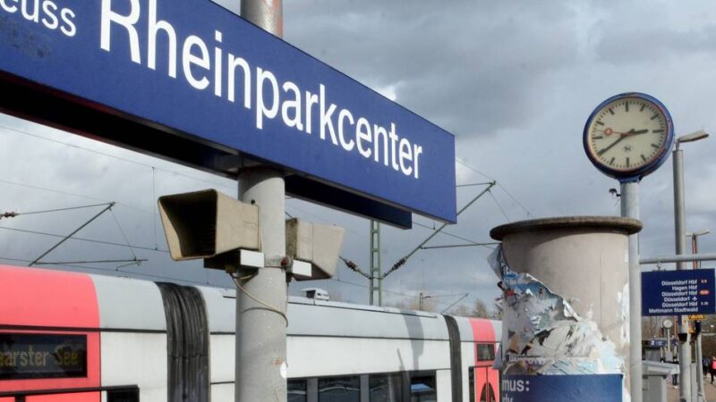 Am Neusser Rheinpark-Center: Junge Frau in S-Bahn sexuell belästigt