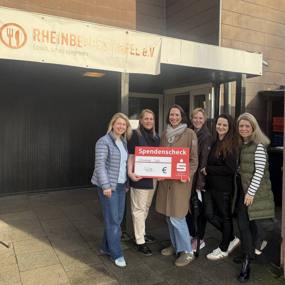 Erlös aus Weihnachtsmarkt in Orsoyerberg: Adventszauber bringt 4200 Euro für die Rheinberger Tafel