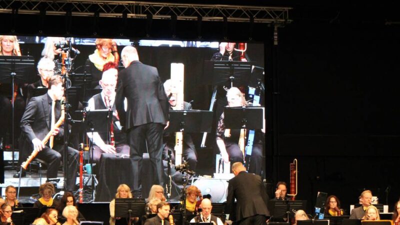 Konzert in Neuss: Das Blockflöten-Orchester rockt die Stadthalle