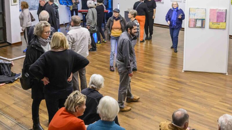 Jubiläum mit verschiedenen Werken: Was es auf der Herbstausstellung der Kaarster Künstler zu sehen gibt