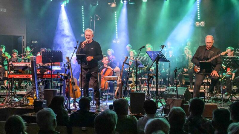 „In between“ spielt im Kaarster Einstein-Forum: „Silent Night“ feiert mit schottischen Klängen Jubiläum