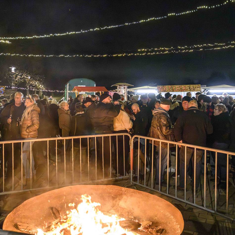 Schützenjugend in Vorst: Weihnachtsmarkt mit Feuerstelle