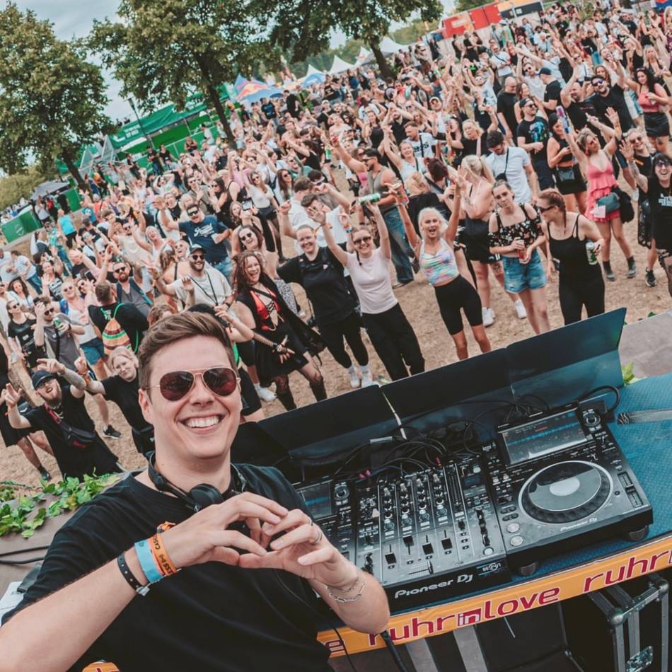 Neuer Schwung für Partyszene: Wie DJ Nitrax das Nachtleben in Moers retten will