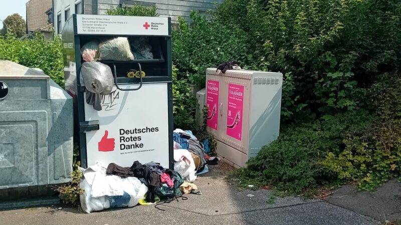 Viele Aktkleidercontainer in Hückeswagen verschwinden: „Der Markt nicht nur gesättigt, sondern kaputt“