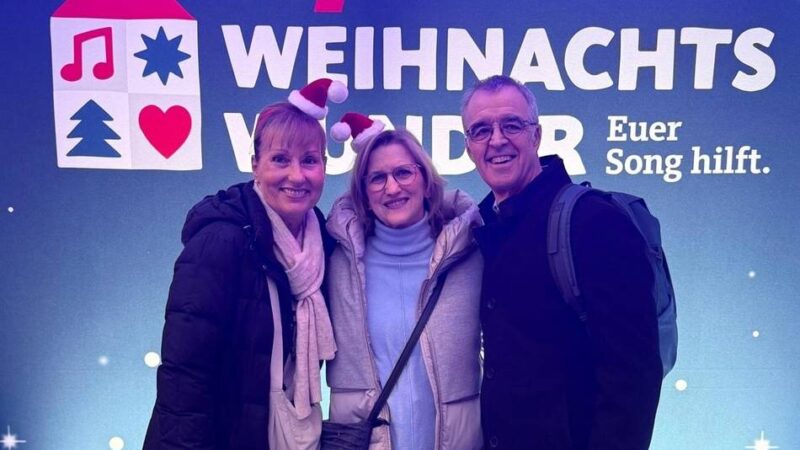 Ratinger spenden für Weihnachtswunder: Ratinger bringen Spenden zum WDR