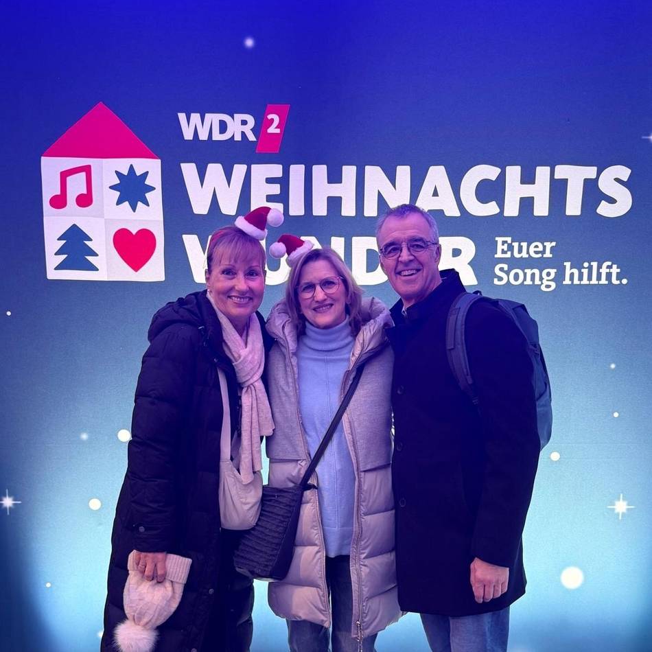 Ratinger spenden für Weihnachtswunder: Ratinger bringen Spenden zum WDR