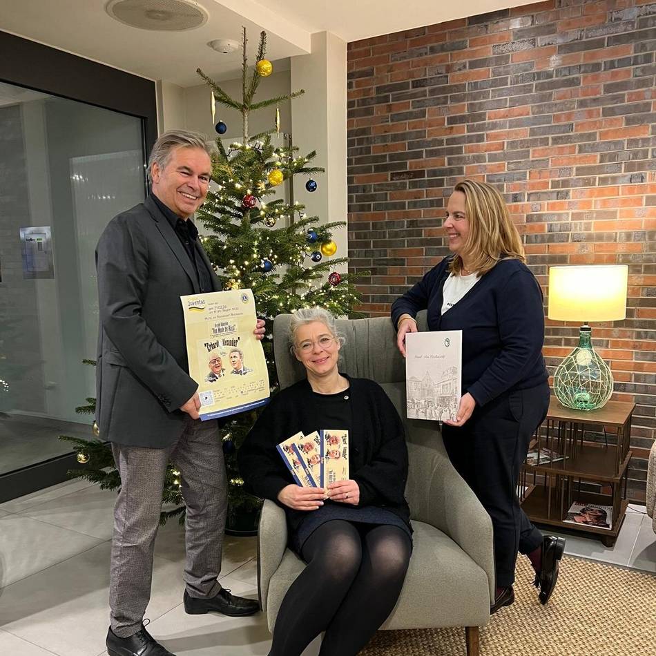 Vorverkauf hat begonnen: Rheinbergs Lions-Damen laden zum Kabarett-Abend ein