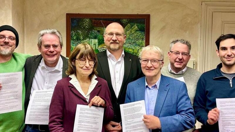 Vier Fraktionen unterzeichnen Vereinbarung: Bündnis für vertrauensvolle Arbeit