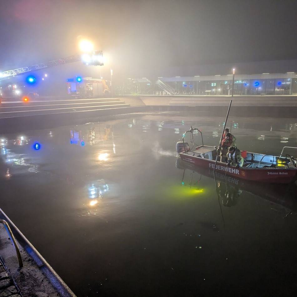 Feuerwehr-Einsatz in Kleve: Vermisste Person im Spoykanal gibt Rätsel auf