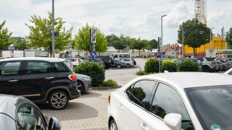 Diskussion in Kleve: Parkerleichterungen für Hebammen? „Fokus ganz auf der Mama und dem Baby“