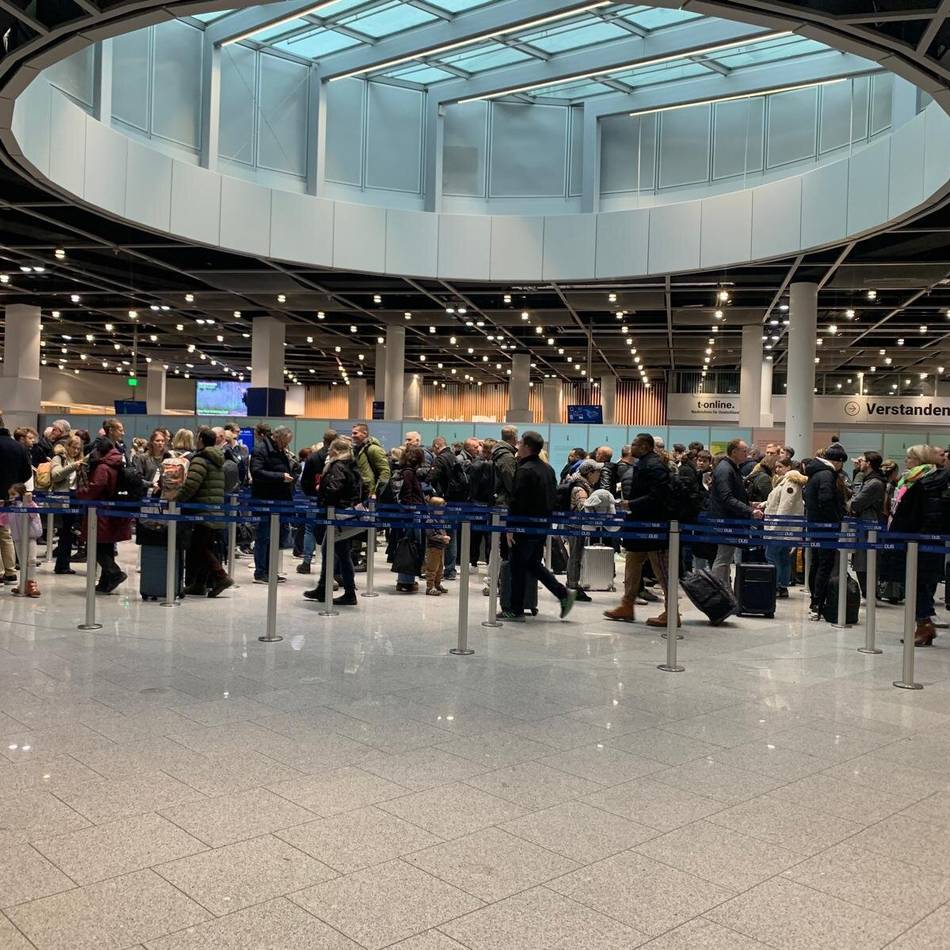 Airport erwartet 150.000 Passagiere: Ferienstart in NRW – so ist die Lage am Flughafen Düsseldorf