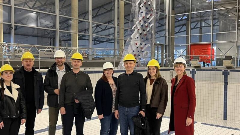 Besuch des Mona Mare: Delegation aus Volodymyr zu Gast in Monheim