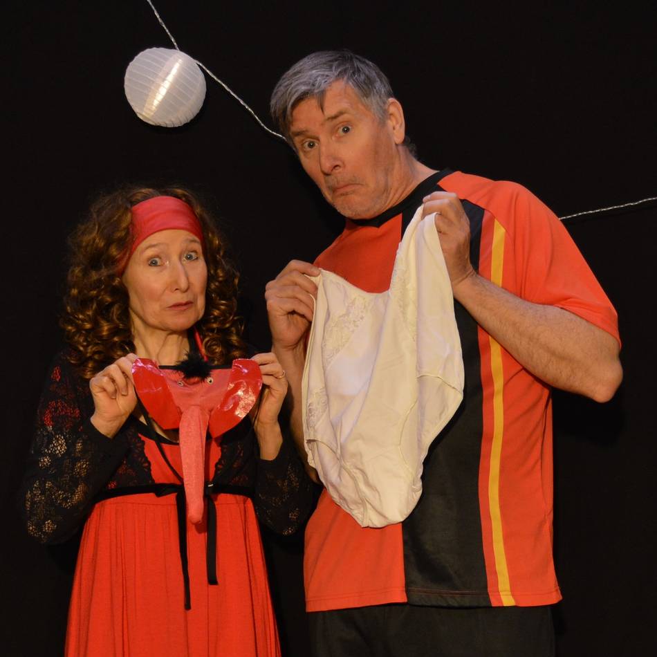 „Candlelight und Liebestöter“: Beziehungskomödie im Dormagener Kammertheater