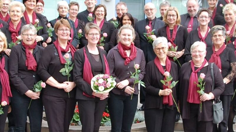 „Rocking around the Christmastree“: Chor Da Capo Borth-Wallach gibt Weihnachtskonzert zum Mitsingen