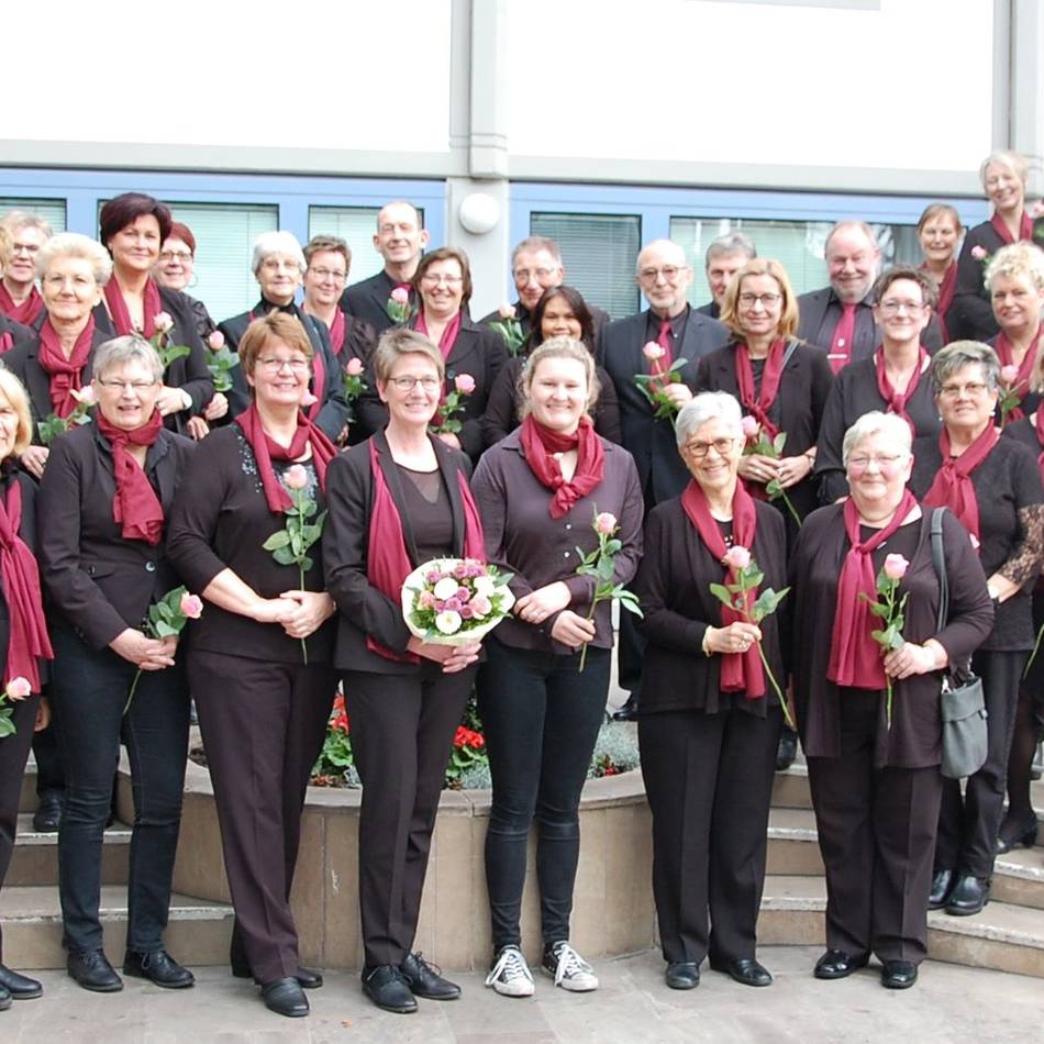 „Rocking around the Christmastree“: Chor Da Capo Borth-Wallach gibt Weihnachtskonzert zum Mitsingen