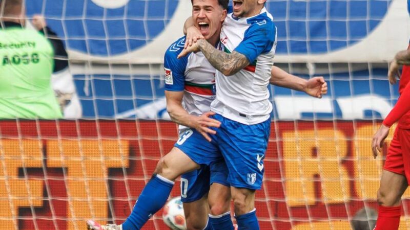 Erneut in der Startelf: Gladbach-Leihgabe Noah Pesch erzielt Traumtor gegen Holstein Kiel