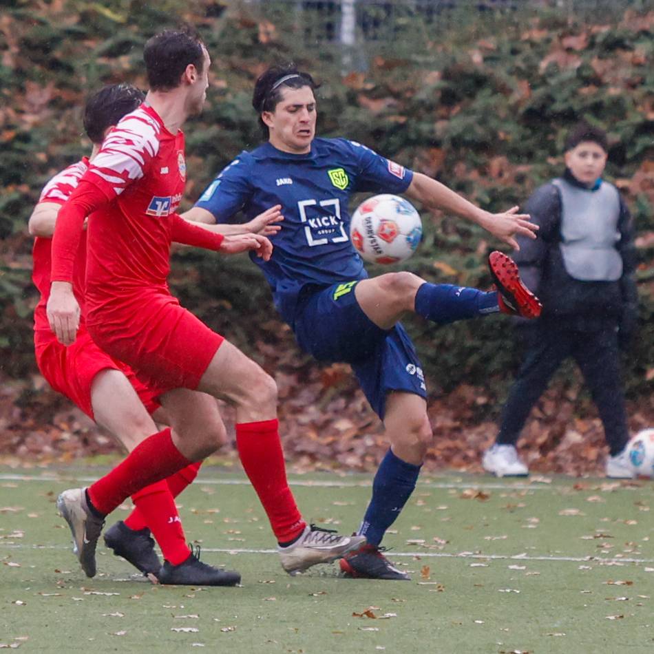 2:1-Erfolg gegen den SV Sonsbeck: SC St. Tönis schiebt sich mit routinierter Leistung auf Platz fünf