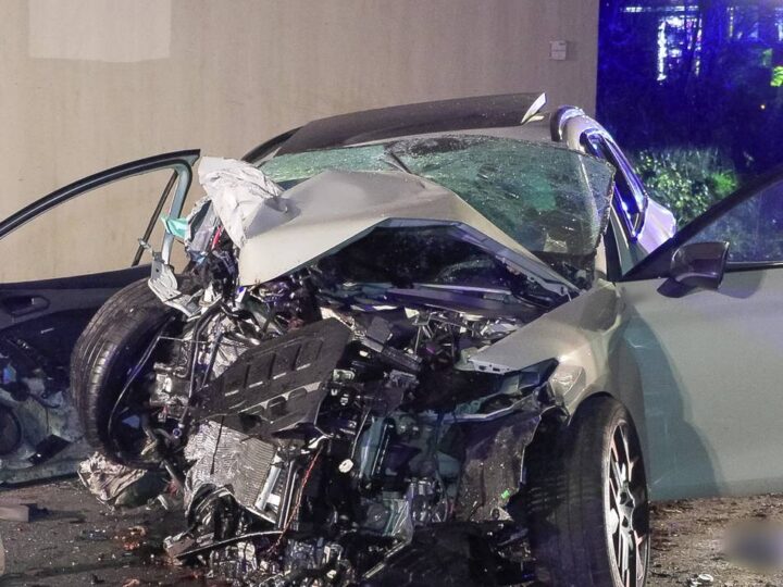 59-Jähriger prallt gegen Brückenpfeiler: Tödlicher Verkehrsunfall auf dem Südring