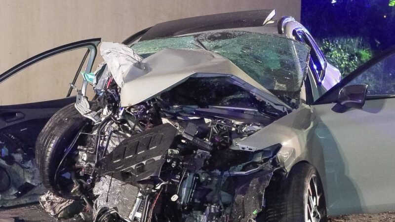 59-Jähriger prallt gegen Brückenpfeiler: Tödlicher Verkehrsunfall auf dem Südring