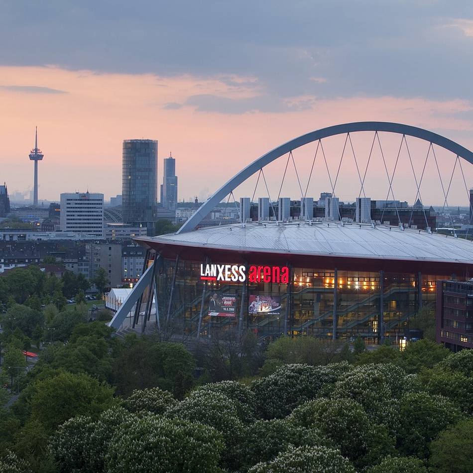 Köln-Leverkusener Konzern gibt Loge ab: Lanxess trennt sich von der Erste-Reihe-Aussicht