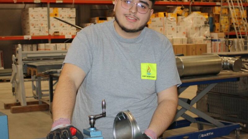 Abschluss an Berufsschule in Mönchengladbach: Mit viel Ehrgeiz zum Erfolg – Mendu Selmani ist der Beste in NRW