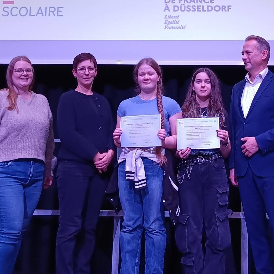 Schüler bekommen Französisch-Zertifikat: Klever Konrad-Adenauer-Gymnasium ist Pilotschule für Sprachprojekt