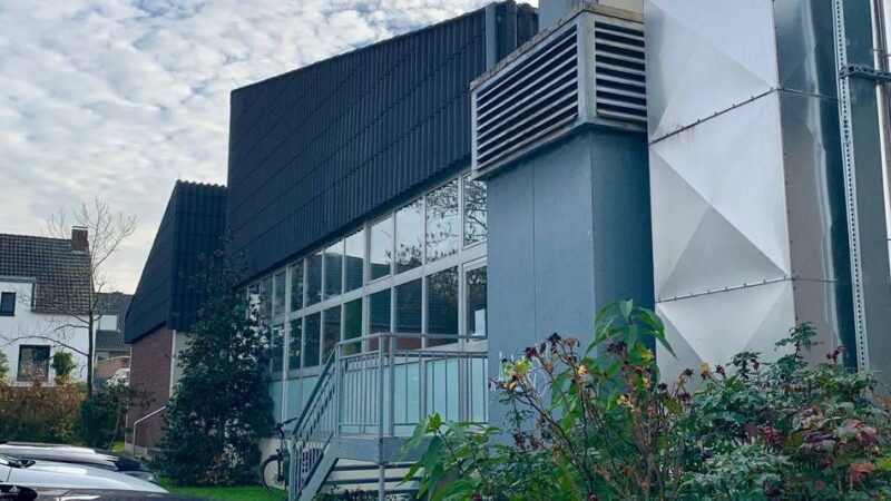 Spardebatte in Emmerich: BGE für Erhalt der Kleinschwimmhalle in Elten