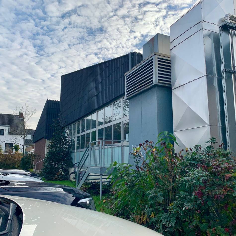 Spardebatte in Emmerich: BGE für Erhalt der Kleinschwimmhalle in Elten