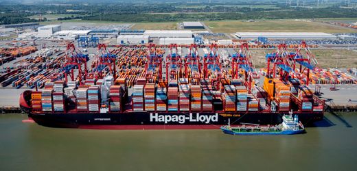 Hapag Lloyd zögert bei Rückkehr durchs Rote Meer – Gefahr durch Huthi-Rebellen