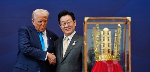 Donald Trump: Mit diesen Geschenken wird der US-Präsident umschmeichelt