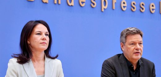 Auswärtiges Amt: Wer schrieb das Schmähgedicht auf Habeck und Baerbock?