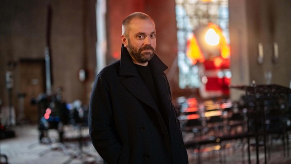 Neues Buch über Velberts Mariendom: Voller Details und spannend wie ein Krimi