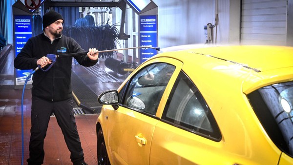 Winter in Velbert: Bis minus 30 Grad Autos waschen – und was noch alles geht