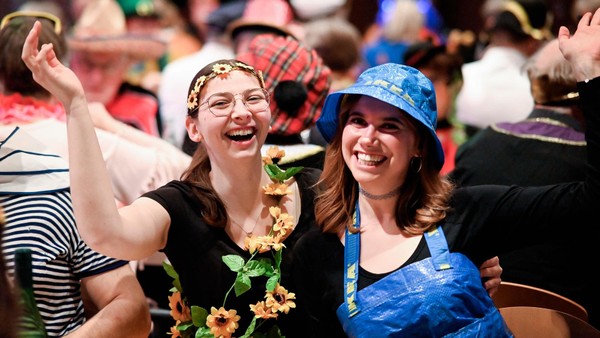 Da fliegen die Löcher aus dem Käse: Alles zum Karneval in Velbert-Neviges