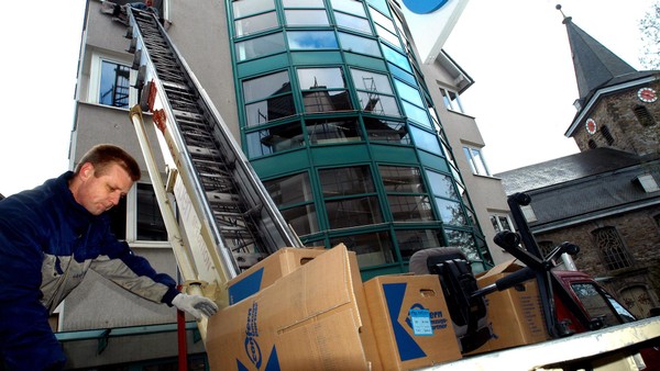 Zurück in die Vergangenheit: Auf Schnäppchenkurs mit alten Angeboten aus Velbert