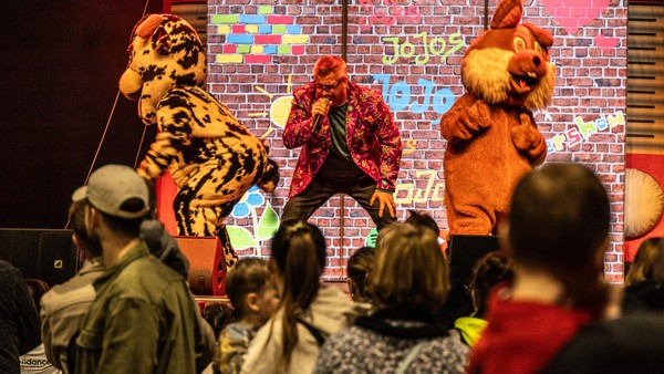 Großes Kinderfest in der Turbinenhalle: Kinderstar im Programm